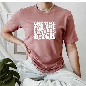 Camicia ragazza di compleanno, camicie di gruppo di compleanno divertenti, camicie di compleanno abbinate, camicie Queen di compleanno, camicia della squadra di compleanno, camicia dell'equipaggio di compleanno