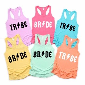 Hochzeit Tank Top, Braut Party Tank Top, Braut zu sein Tank Top, Braut passendes Geschenk, Bachelorette Familie Tank Top, Paare Tank Top