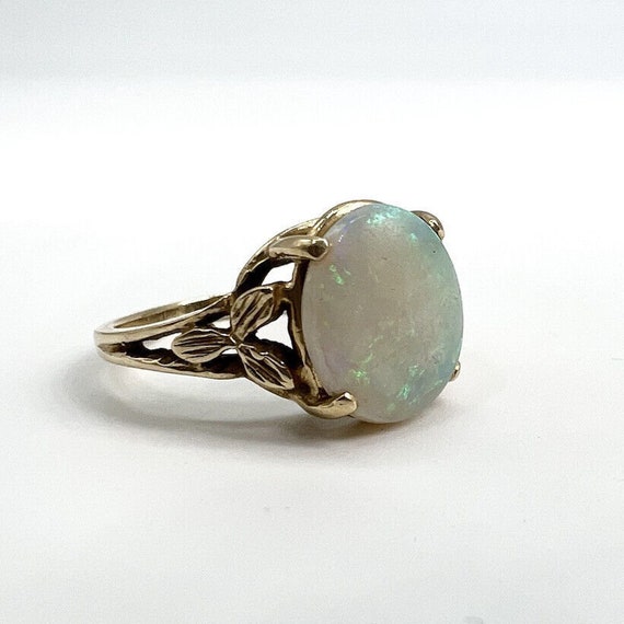 Vintage solid 14k yellow gold Australian Opal Ring - image 5