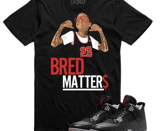 Bred Matters Jordan 4 reinventata maglietta nera-Lacing Up