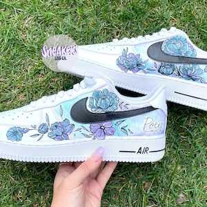 Floral Design Air Force 1 Low Hand Painted Sneakers