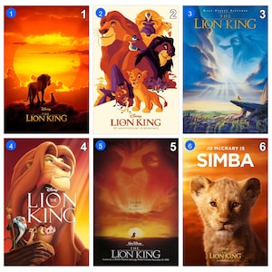 Op de afbeelding: Een verzameling van zes The Lion King filmposters met diverse karakterillustraties, zonsonderganglandschappen en tekst. De posters tonen Simba, Mufasa, Scar, Timon, Pumbaa en Rafiki in verschillende artistieke stijlen en filmische scènes.