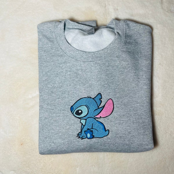 stitched nike sweatshirt