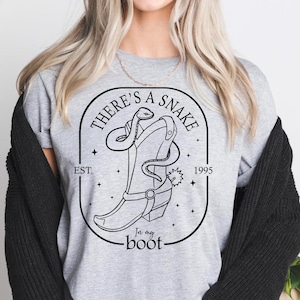 Es gibt eine Schlange in meinem Stiefel Shirt, Toy Story Shirt, Disney Toy Story Shirt, Toy Story Disney Shirt, Woody Shirt, Woody Toy Story, Disney T-Shirt