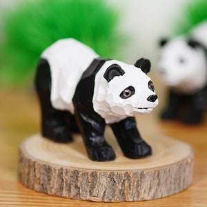 Panda en bois fait main, figurine de panda, sculpture sur bois, sculpté à la main, ornements de panda, amoureux des pandas, cadeau panda, sculpture de panda, cadeau de Noël image 1