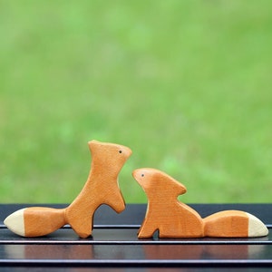 1 Pair Wooden Fox Statue,Hand Carved Fox,Wooden fox figurine,Fox toy,Baby gift,Toddler Toy,Christmas gift,Fox Toy,Gift For Kids,Desk Decor