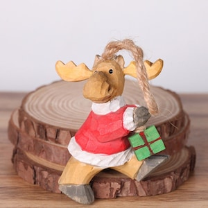 Christmas tree ornaments,Christmas Gifts,Deer Figurines,Wooden Deer Sculpture ornaments,Wooden Elk ,Christmas tree Decor,Personalized Gifts
