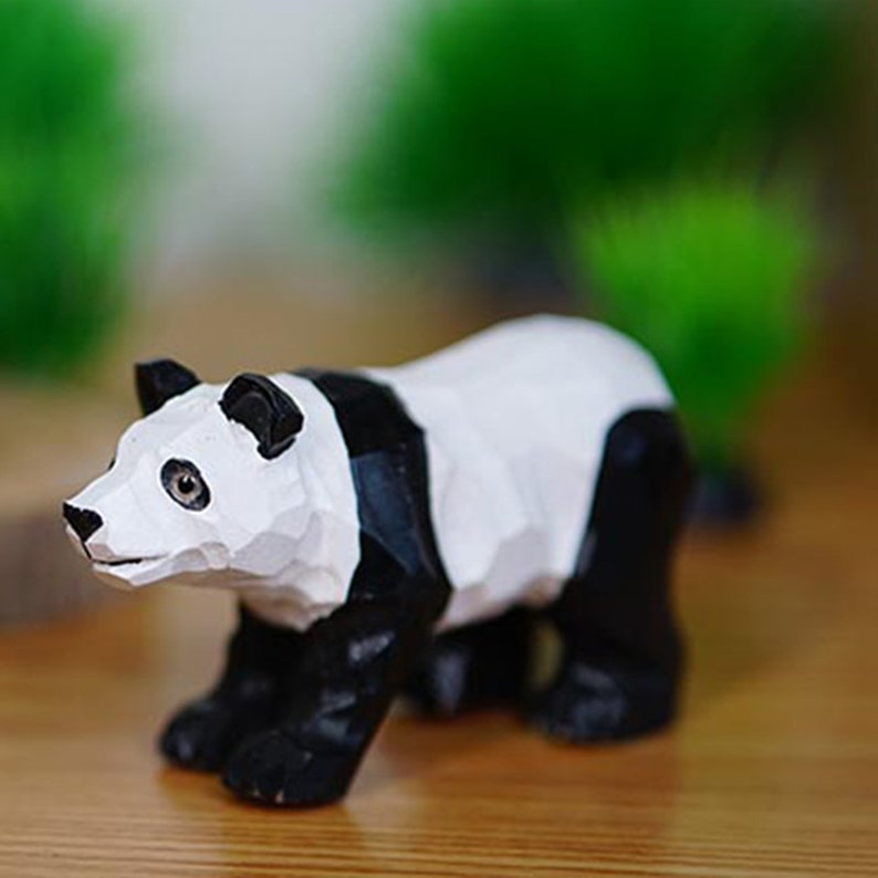 Panda en bois fait main, figurine de panda, sculpture sur bois, sculpté à la main, ornements de panda, amoureux des pandas, cadeau panda, sculpture de panda, cadeau de Noël image 3