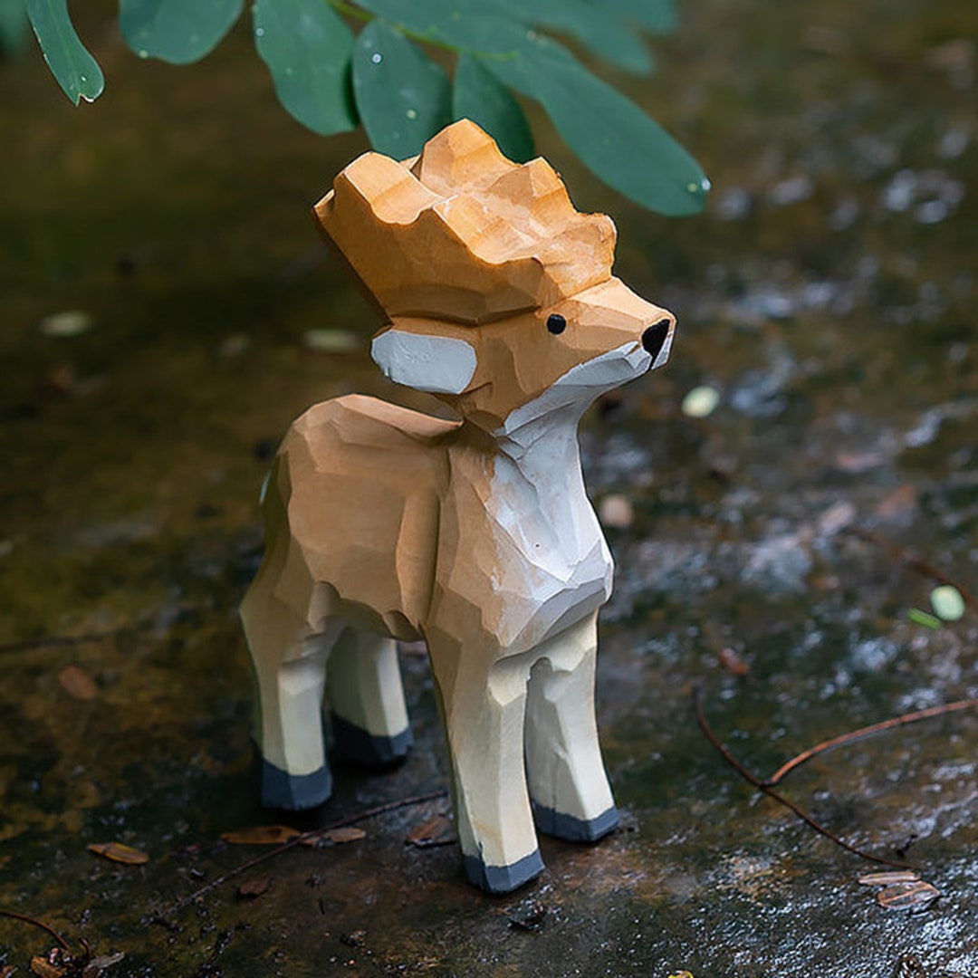 Wooden Deer Figurines,wooden Moose Ornaments,hand Carved Painted Wooden