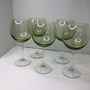 vintage Set of 5 Green and Clear Wine Goblets