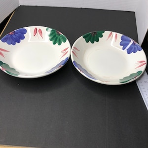 Ensemble de 2 bols à pâtes vintage Roma Inc. fabriqués en Italie, usure et craquelures sur un bol le prix reflète le lot de 2