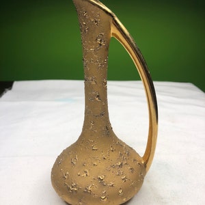 Vintage goud afgewerkte kruikvaas keramiek aardewerk met handvat en geweldig design