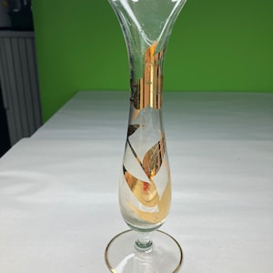 Vintage Clear Glass Vase with Gorgeous gold accents and ruffled mouth and pedestal