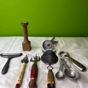 Vintage Choice of Assorted Mixed Multipurpose Kitchen Utensils ~ 8 Choices