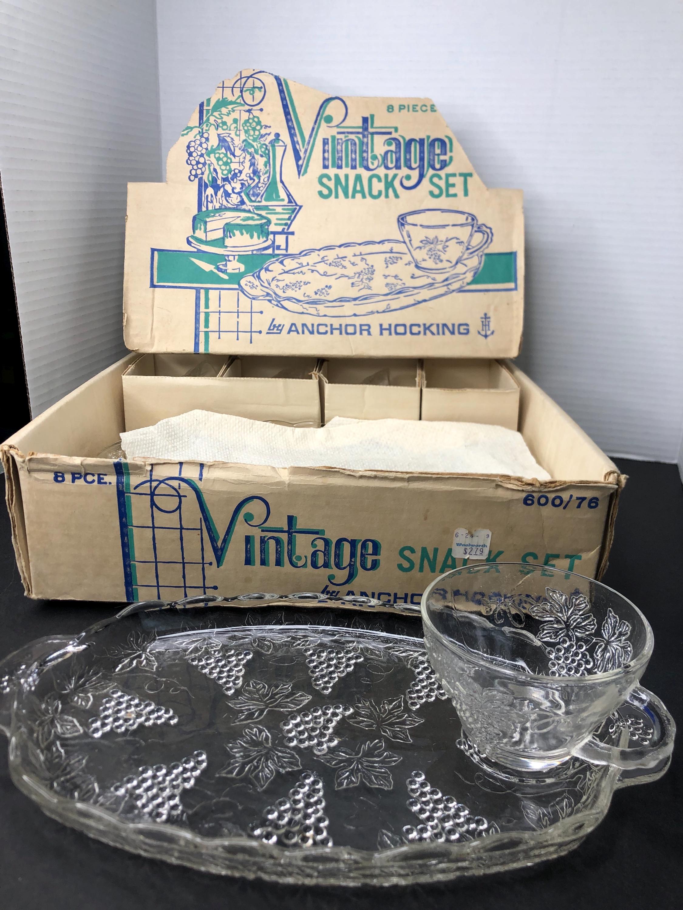 Vintage Anchor Hocking Snack Set, Vintage (model 600/76) - in