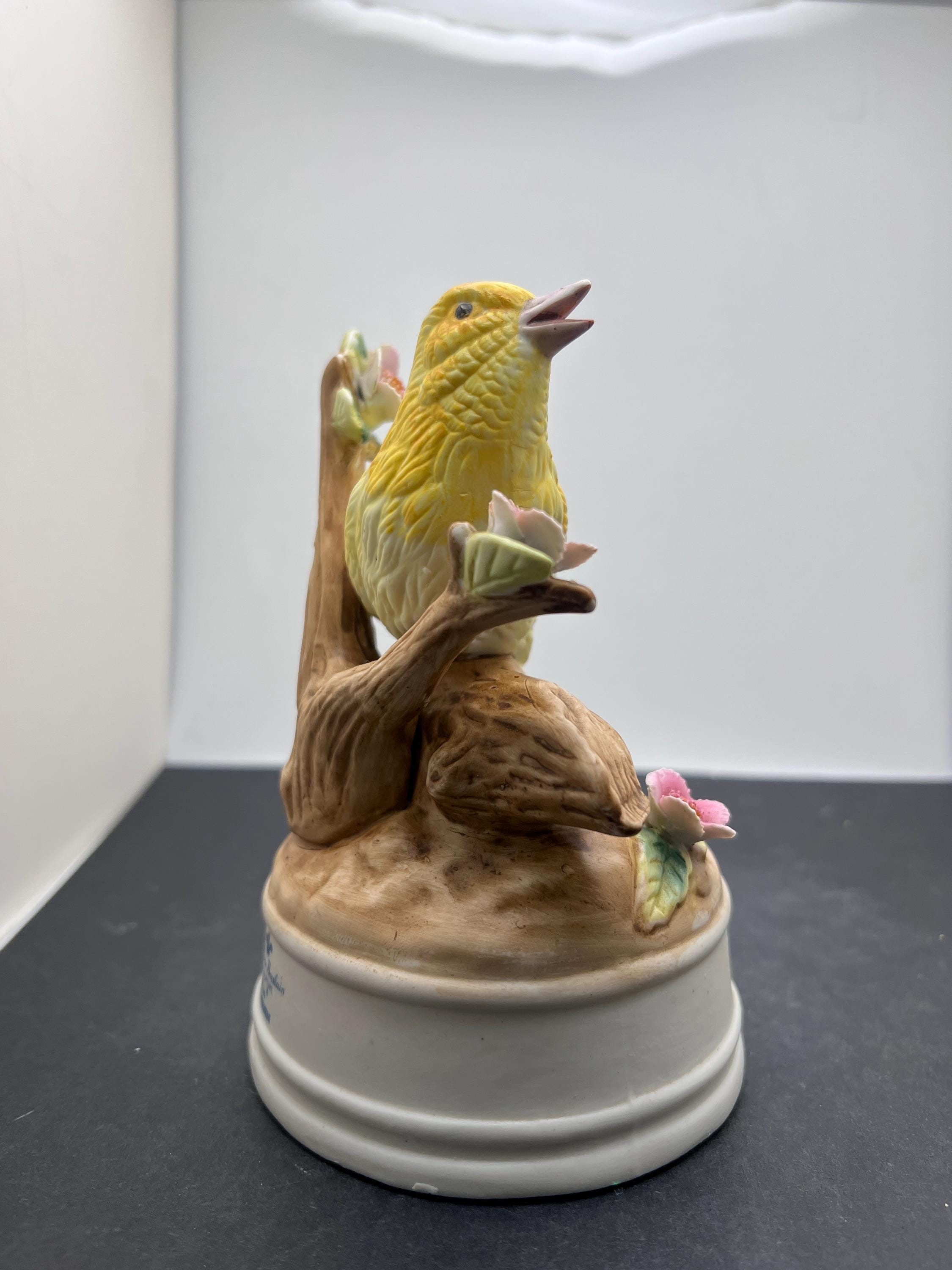 Vintage Milano Porcelain Sculpture Eda Mann Yellow Canary Bird