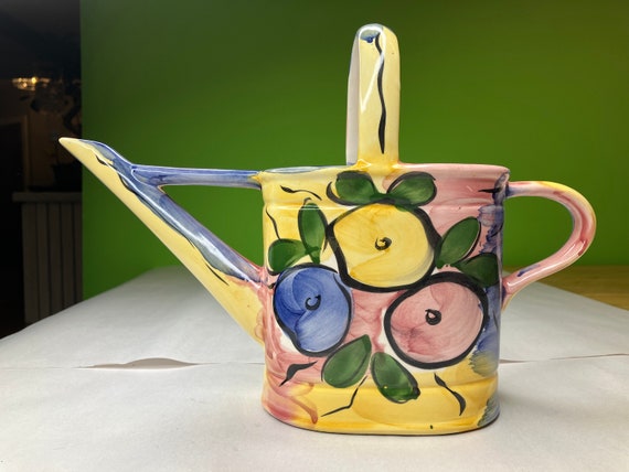 Vintage Porzellan Gießkanne Vase von Jay Wilfred Andrea Sadek von Portugal Keramik Wunderschönes Blumendesign und spektakuläre Färbung