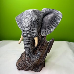 Ceramiczny słoń z drewna dryfującego w stylu vintage firmy DHM