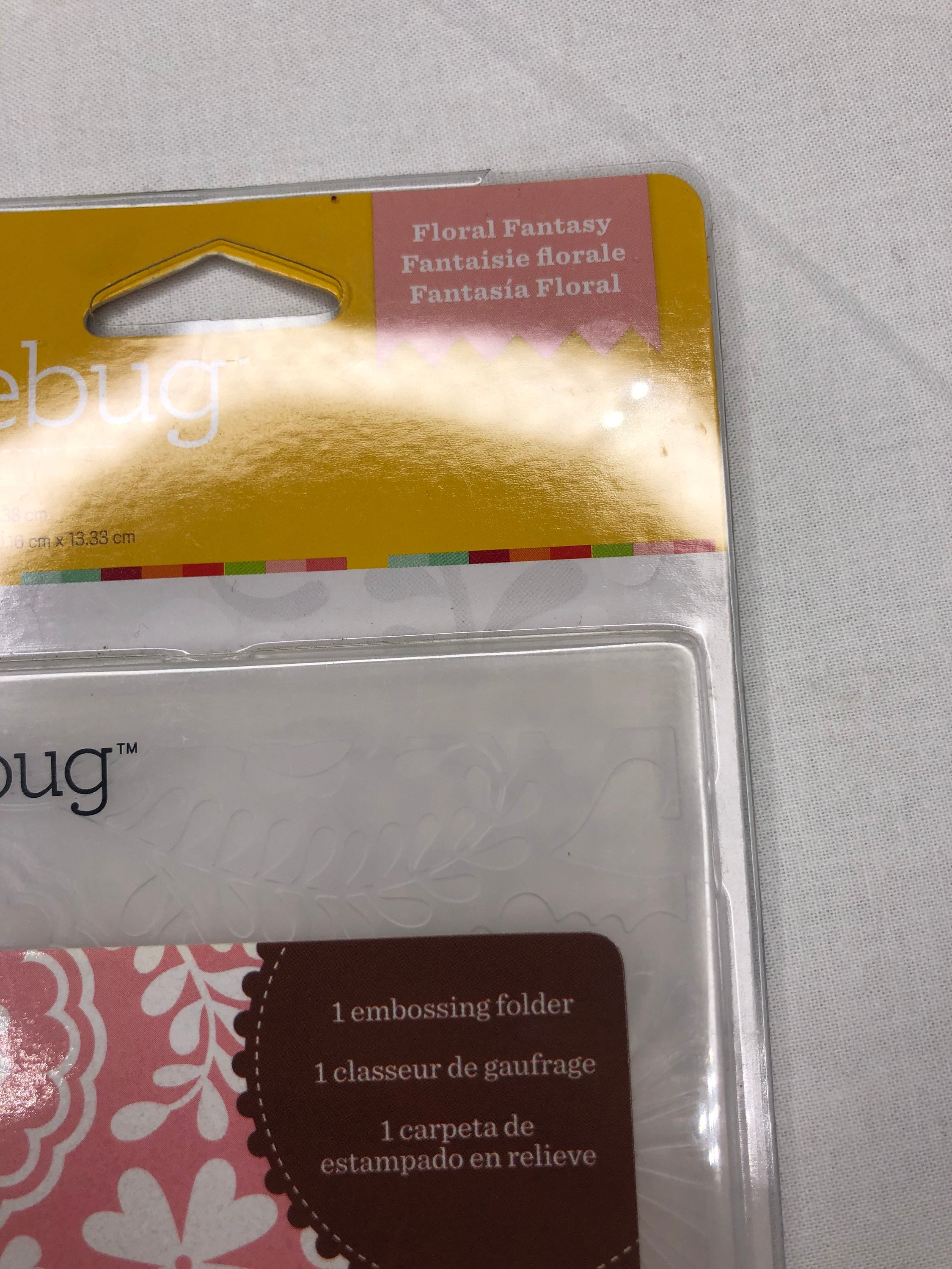 Cricut Cuttlebug Embossing Folders New in Packaging Includes Floral Fantasy  and Herringbone. Great Value 