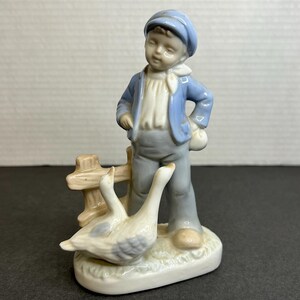 Vintage Lego Japan Glossy Porcelain Boy with Geese Newsboy Cap