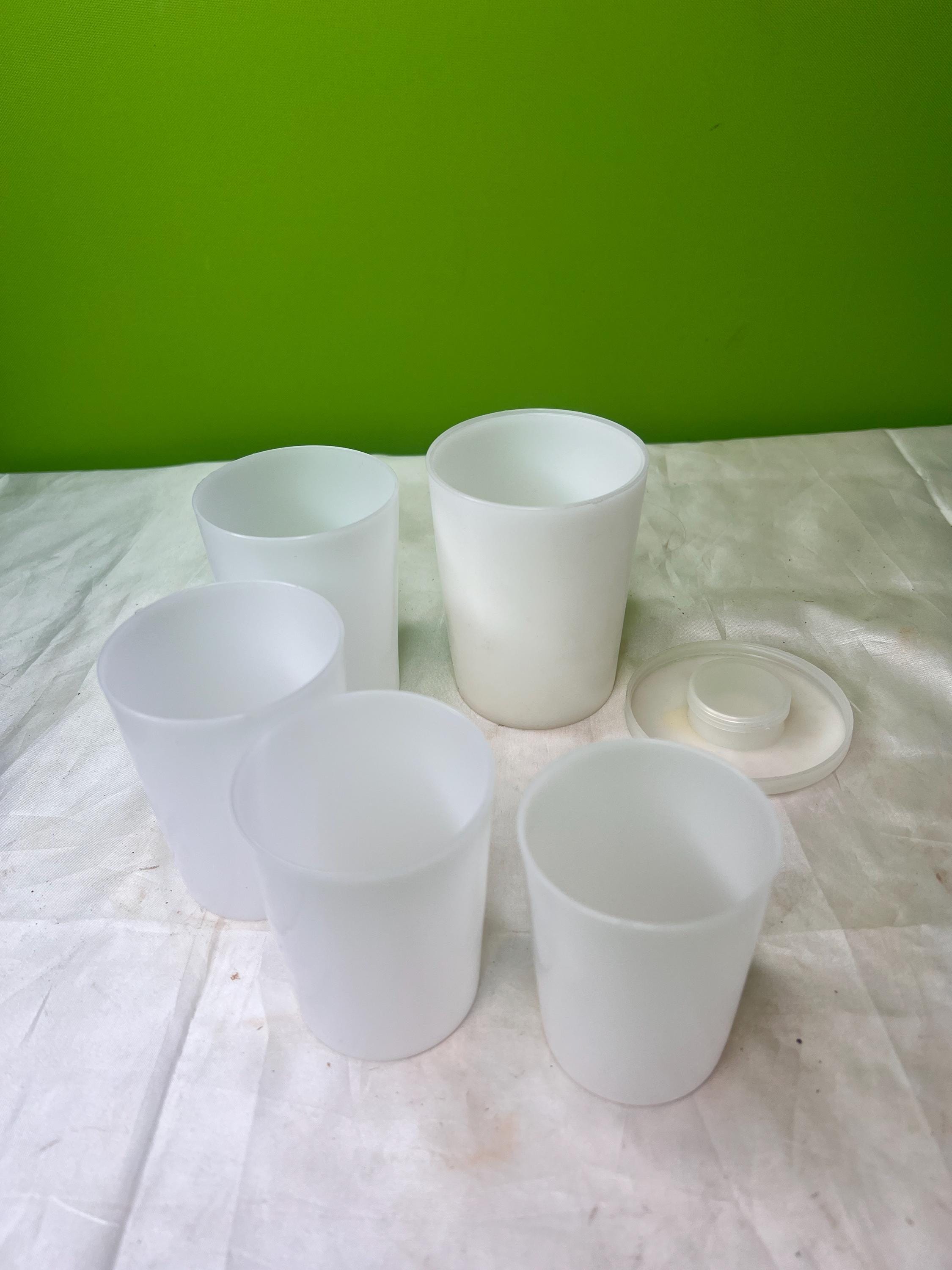 ヴィンテージプラスチック製 蓋付きタンブラー 5 個セット ~ キャンプ 