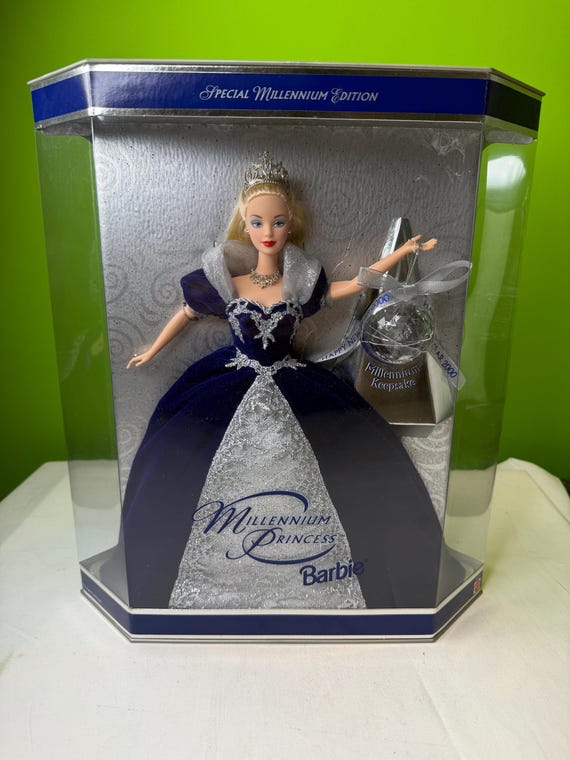 barbie blue princess dress Vintage Mattel Millennium Doll ~ and Silver Light Blue Textured Formal hanging dressing table Size:17 / l-xl Barbie doll wears a