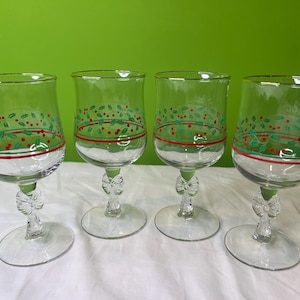 Vintage Libbey Arby&#39;s Christmas Holiday Holly Berry Gold Rim Stem Glass ~ Set of 4 ~ Glass Bow on Stem