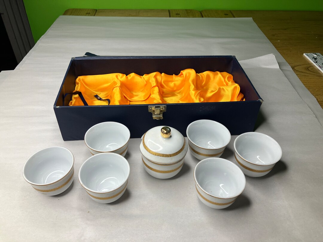 Vintage MKA Gold Collection Porcelain Tea or Sake Collection 8