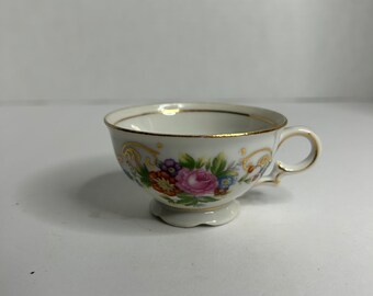 Taza de té vintage floral y dorada hecha en el Japón ocupado