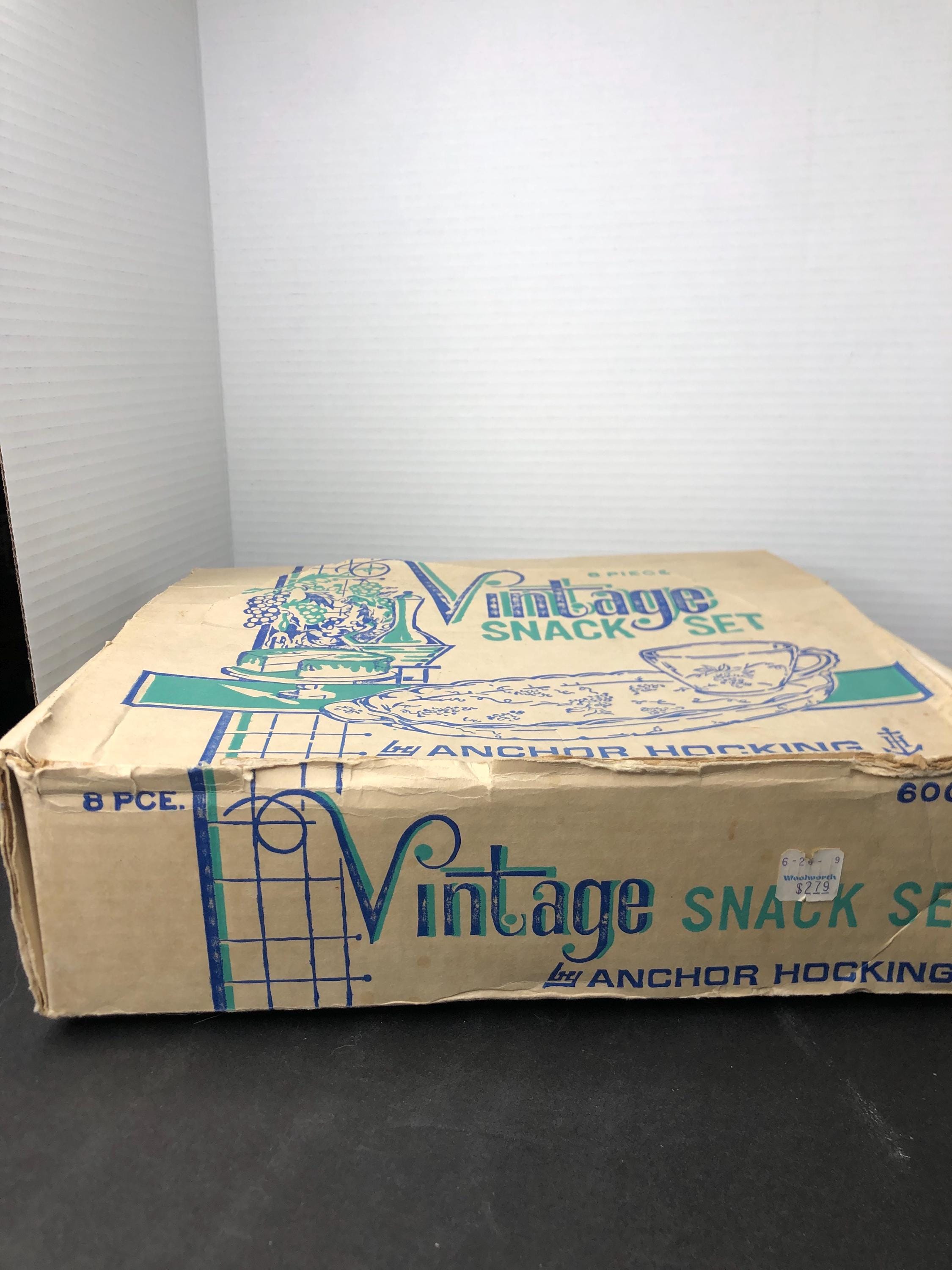 Vintage Anchor Hocking Snack Set, Vintage (model 600/76) - in