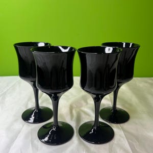 Vintage Unbranded Approx. 6” Tall Black Glass Cordial/Liquor Glasses