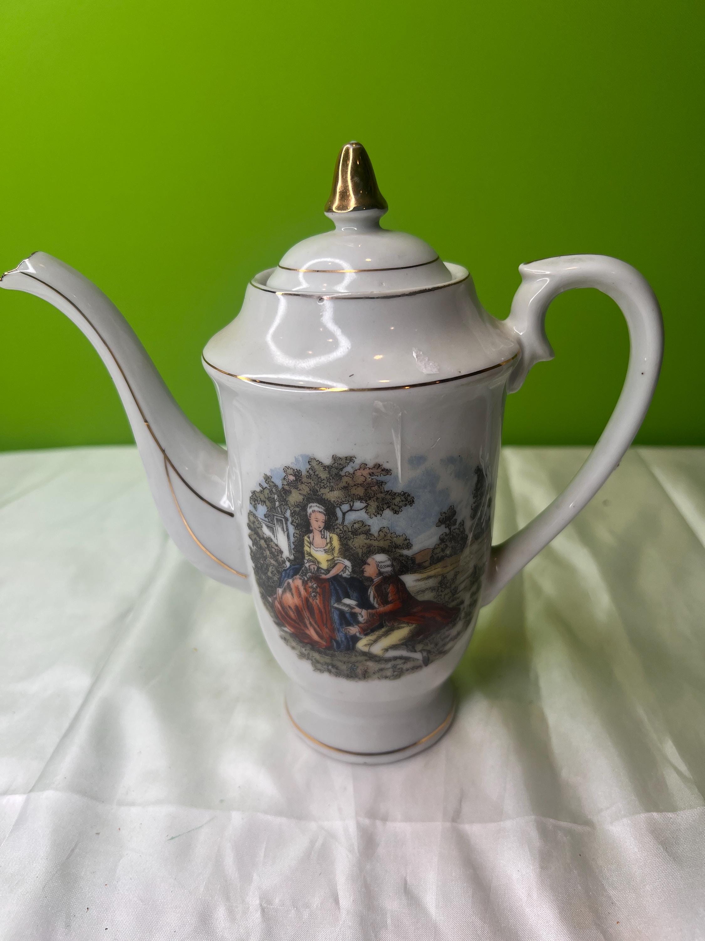 ヴィンテージ キングウッド ビクトリアン ゴールドトリム ティーポット