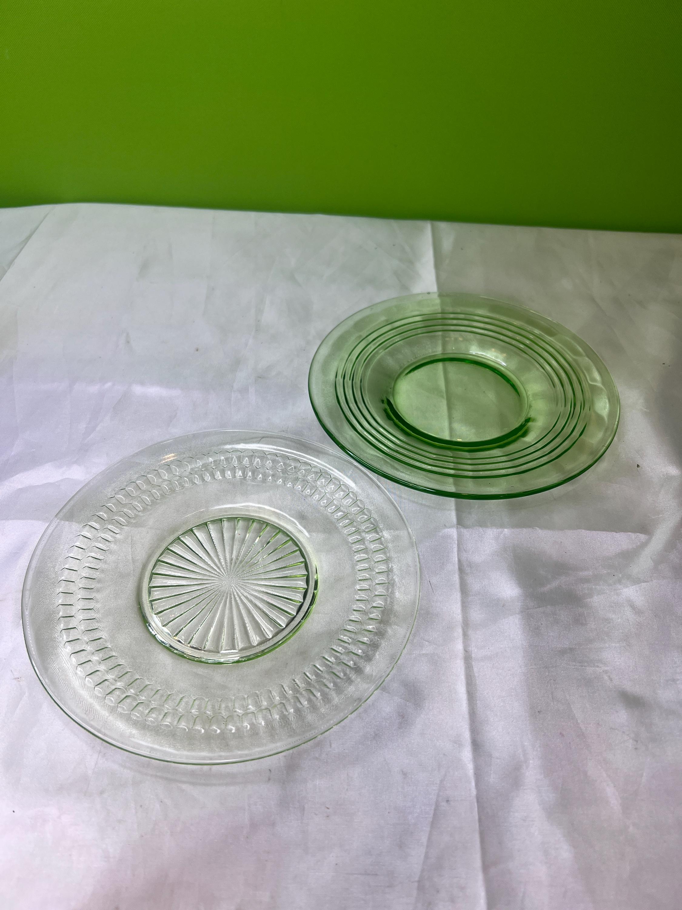 ヴィンテージ ウランガラス製小皿 - Etsy 日本