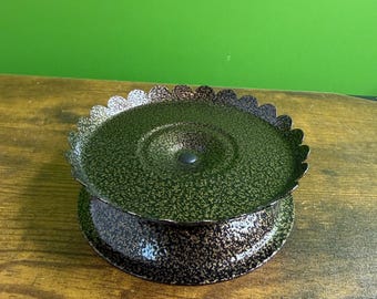 Vintage metalen dienblad met geschulpte rand, mogelijk voor kaars