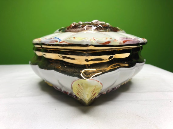 Vintage R. Capodimonte Fine Porcelain Jewelry Box… - image 5