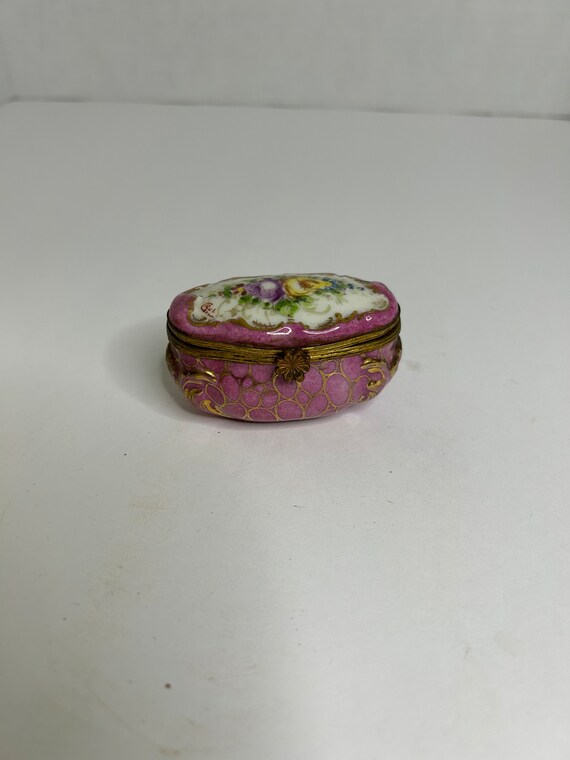 Vintage Porcelain Pink Floral Oval Hinged Jewlery 