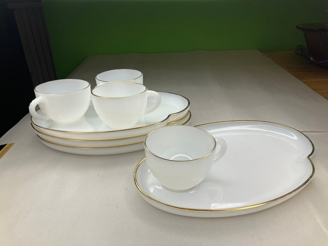 Vintage White Milk Glass Luncheon Plate and Cup With Gold Trim Set of 4 Etsy
