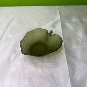 Vintage PartyLite Frosted Green Leaf Tea Light Candle Holder