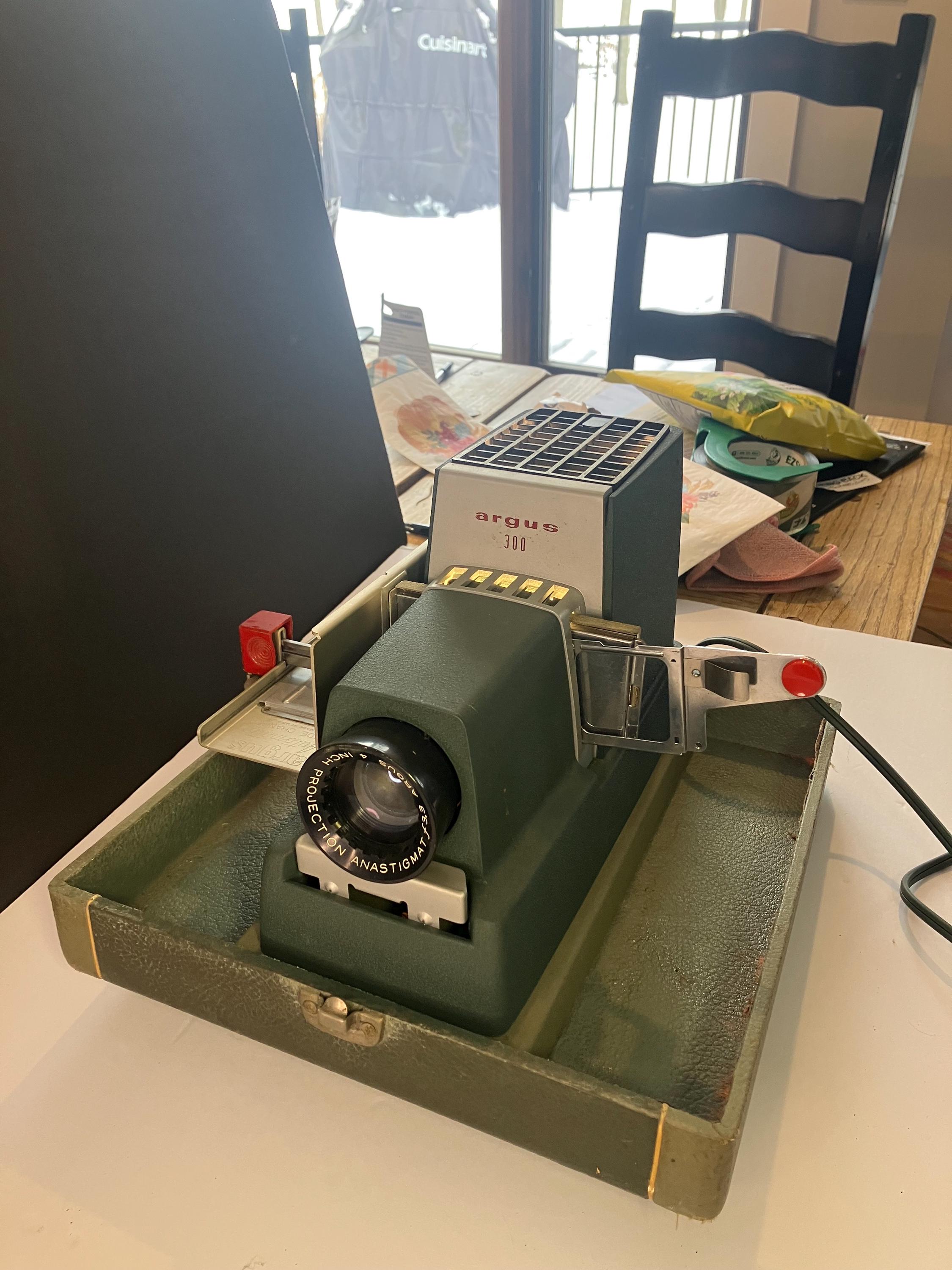 Projecteur diapositive avec telecommande d'occasion - Photo, audio & vidéo - - page 2