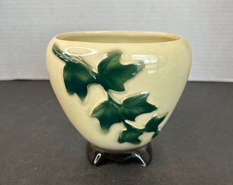 Fioriera vintage in ceramica con piede d'edera, vaso Royal Copley, smalto lucido, metà secolo