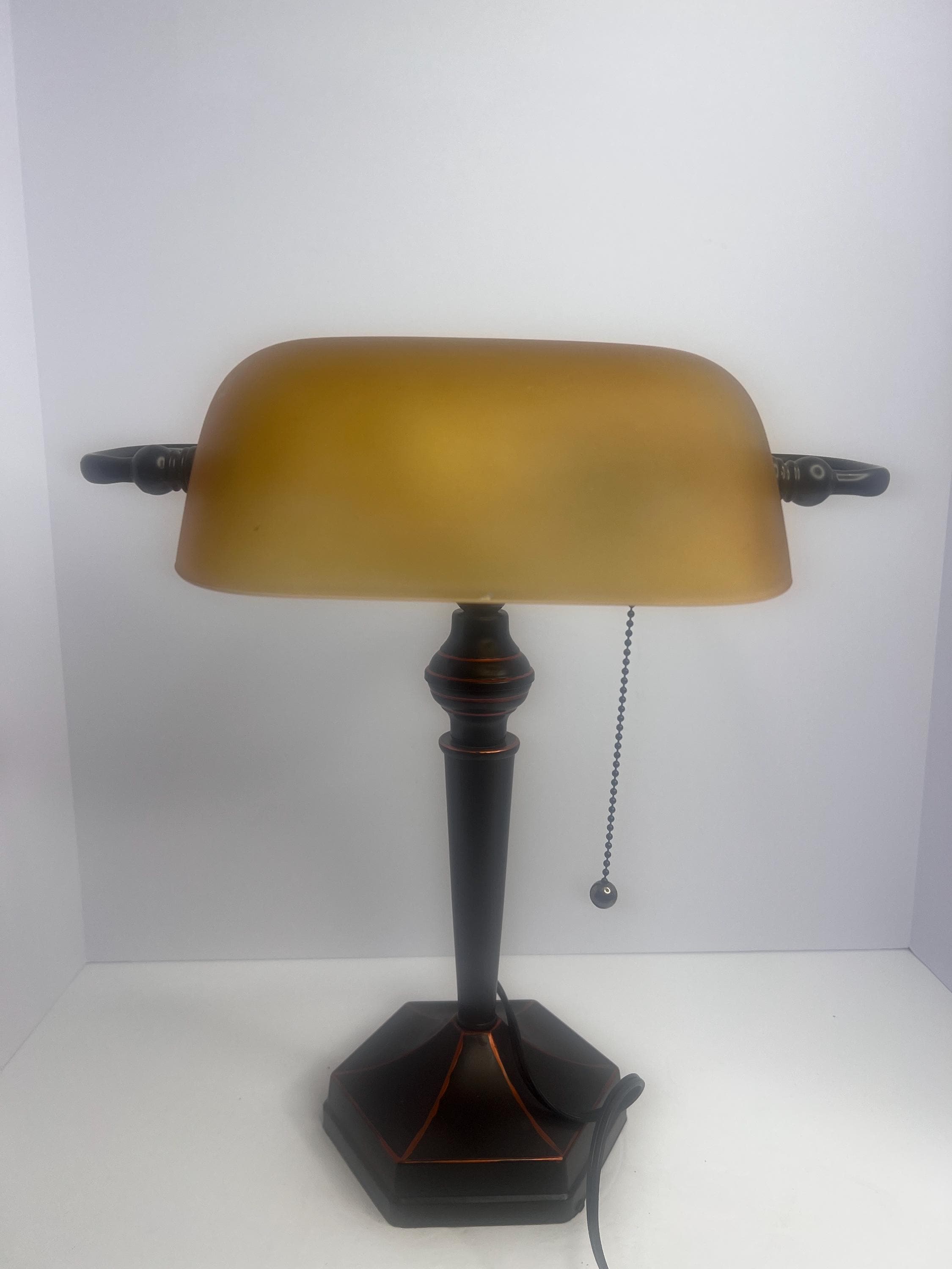 Why Do Lawyers Use Light Accents Bankers Desk Lamp: Expert Choice