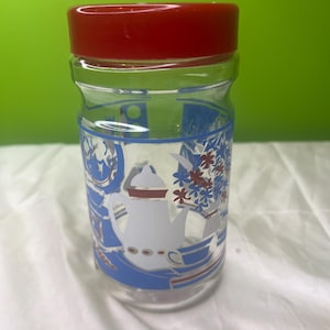 Vintage Maxwell House Instant Coffee Glass Jar with Lid. Kitchen Coffee Pot Scene