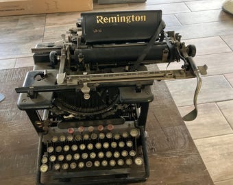 Vintage 1920s-30s Remington Portable Manual Typewriter w/Case