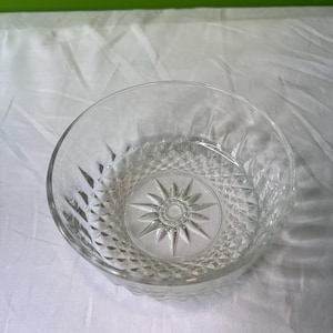 Vintage Arcoroc France helderglazen diamant Starburst bes/dessertkom