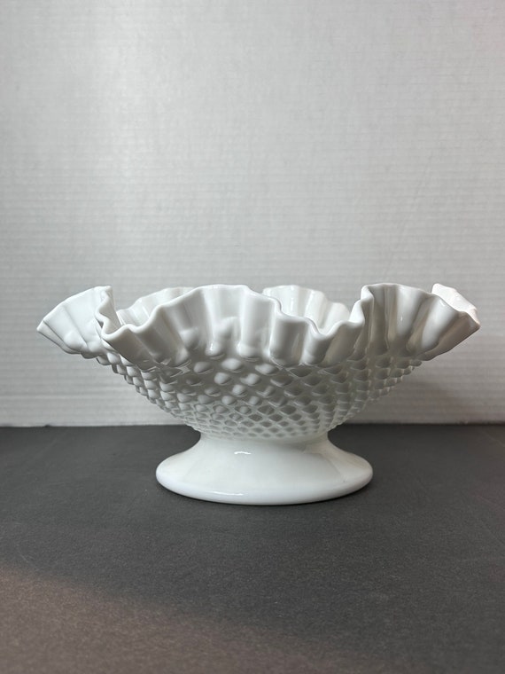 フェントン ホブネイル ホワイト ラージフリルボウル