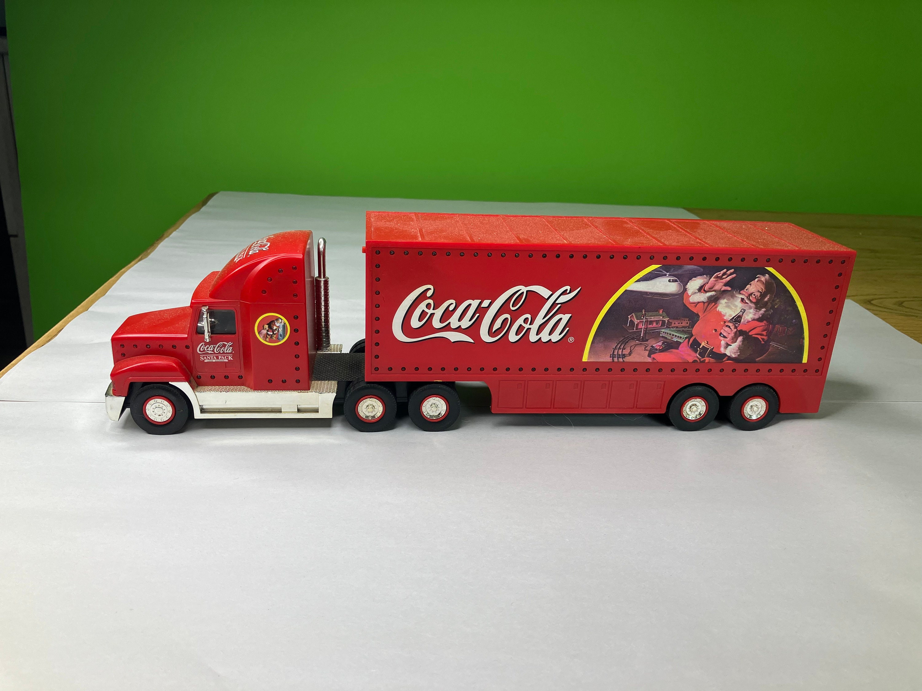 Vintage 1930's Coca-Cola Bottling Truck , Toy / Collectible