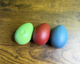 Selección vintage entre 3 huevos de plástico pintados ~ Comprados por separado ~ Podrían usarse como señuelos