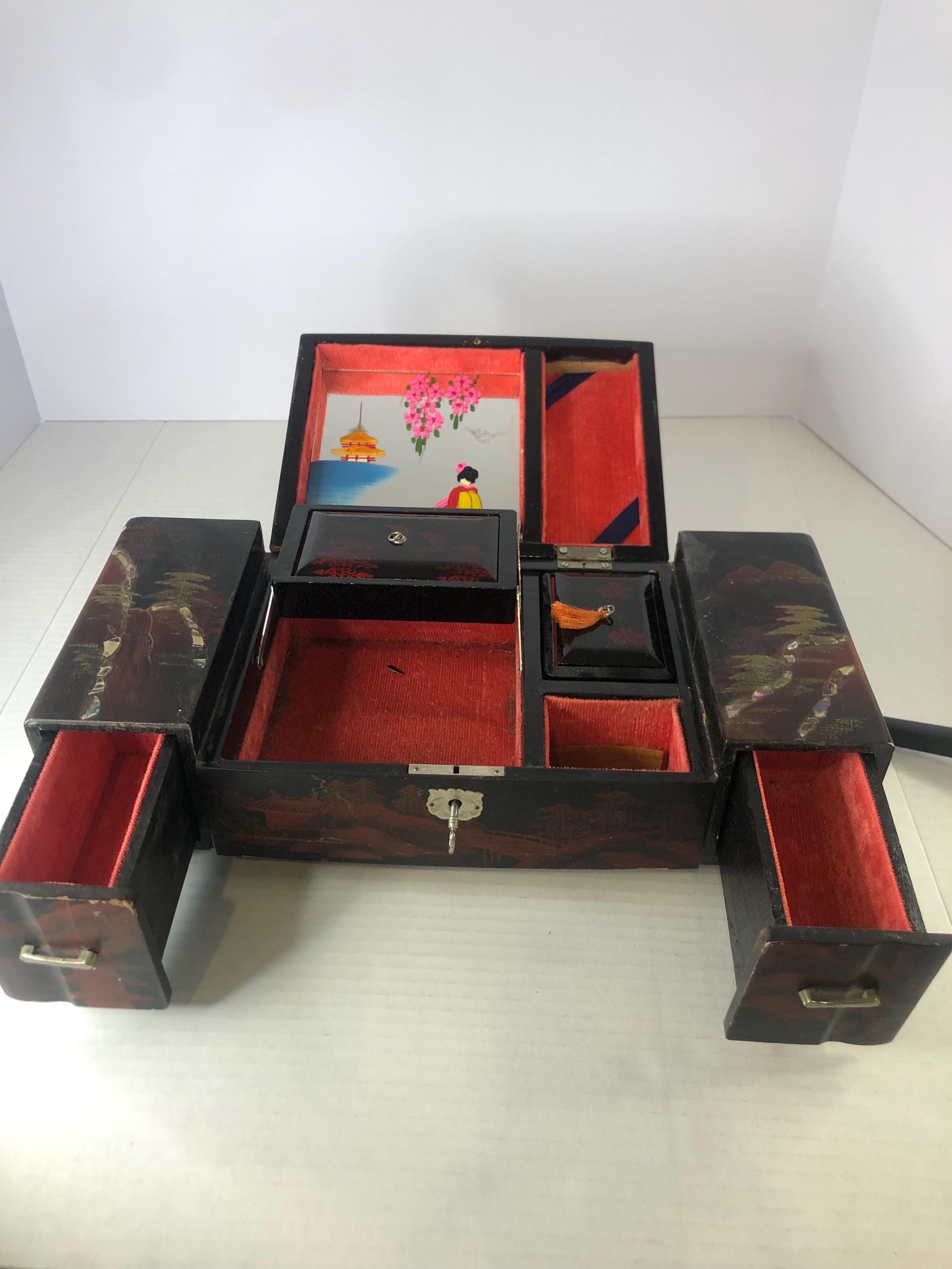 アンティーク雑貨 Japan Misc Goods Mixed Lot Bulk Lot Vintage Far East Japanese Handpainted Working Musical Jewelry Box