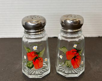 Vintage Japan Hanging Strawberry Salt & Pepper Shaker Set Cadmium