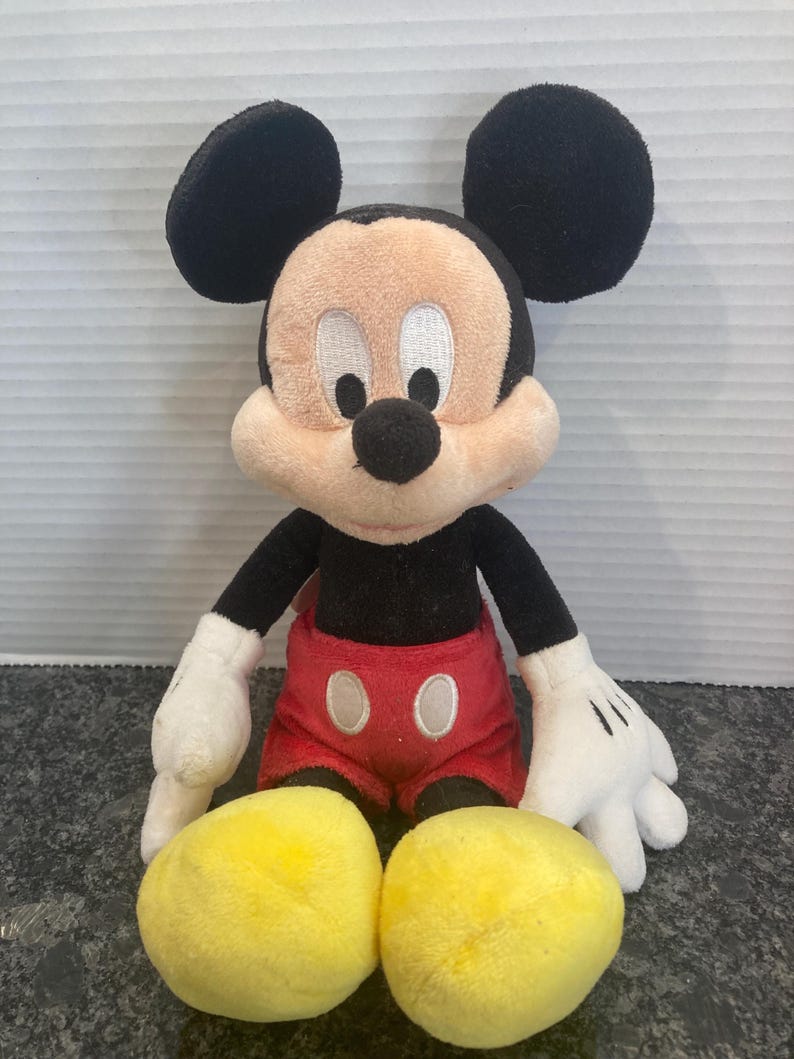 Klassisk 25 cm Musse Pigg-plysch från Disney Parks bild 1